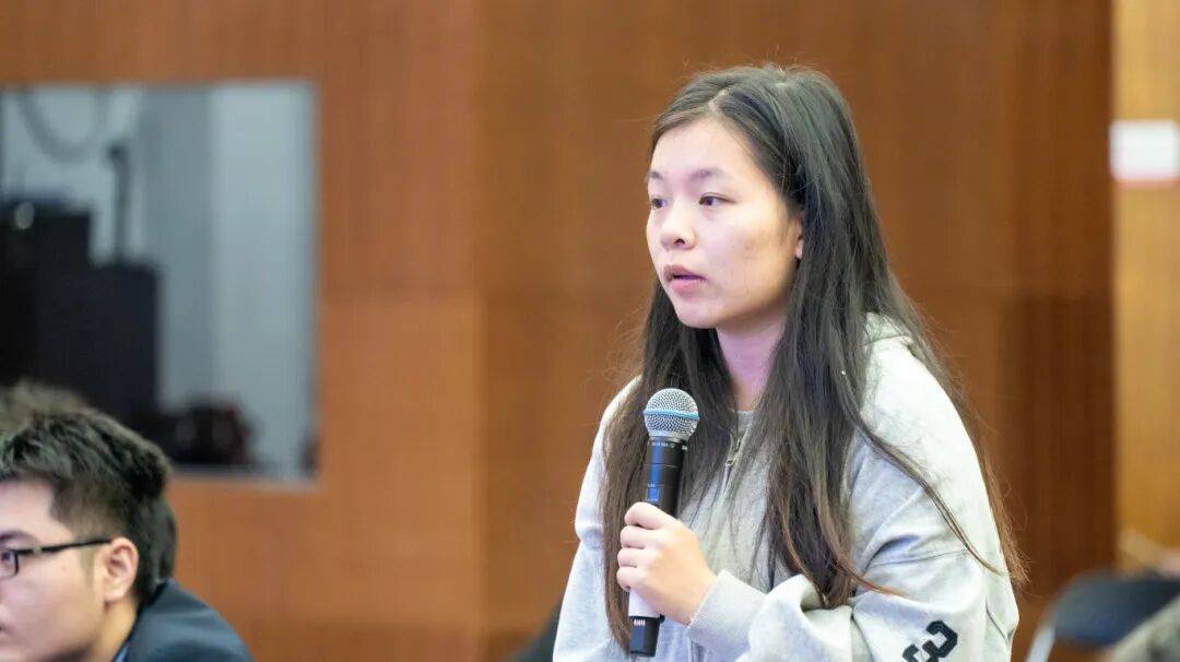 27098ef98c834aaeb3f2e318054c3801