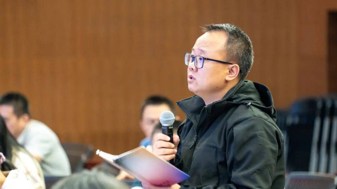 99bd536995a240489a1f1c4ff14e2b64