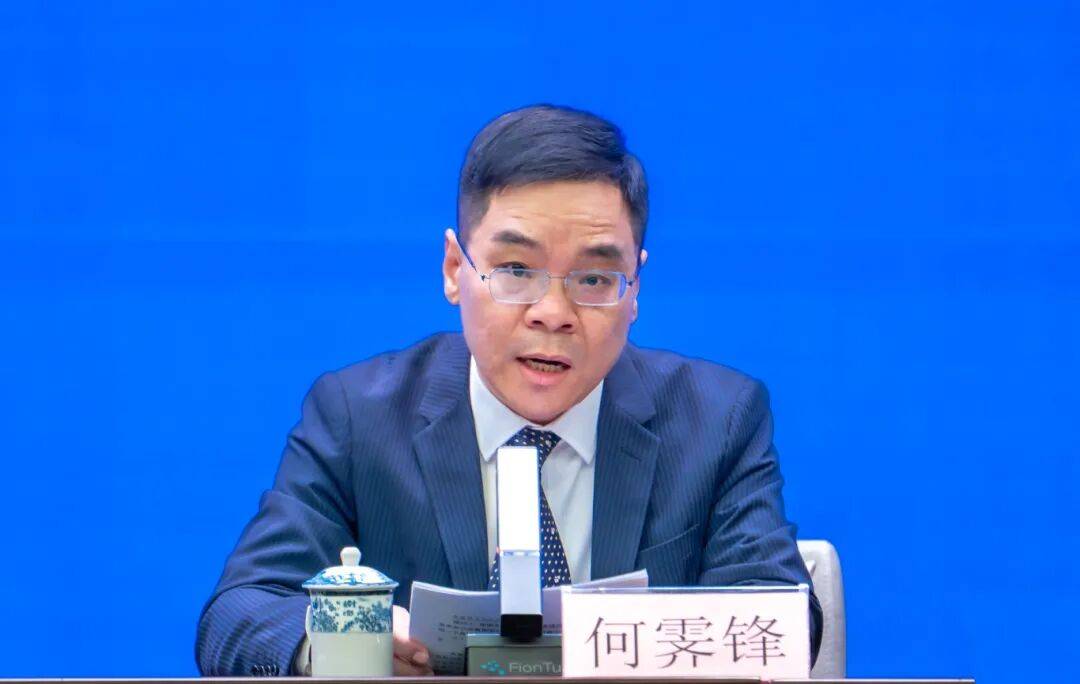 ad7f470d1a7742c69f21a6a377c7f5c3